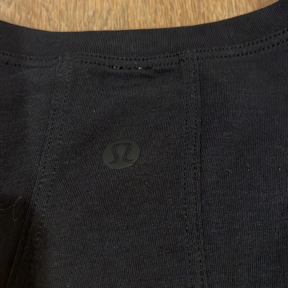 Lululemon Muscle Love Crop Tank - Picture 3 of 6